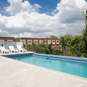 Choose To Be Happy At Brompton Estates - One And Two Bedroom With Pool , Kingston Jamaica