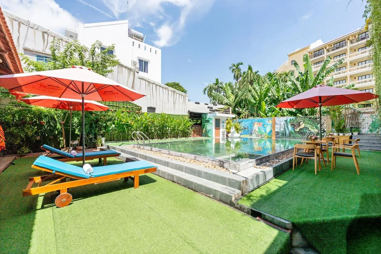 Alley Garden Homestay Hoi An Vietnam