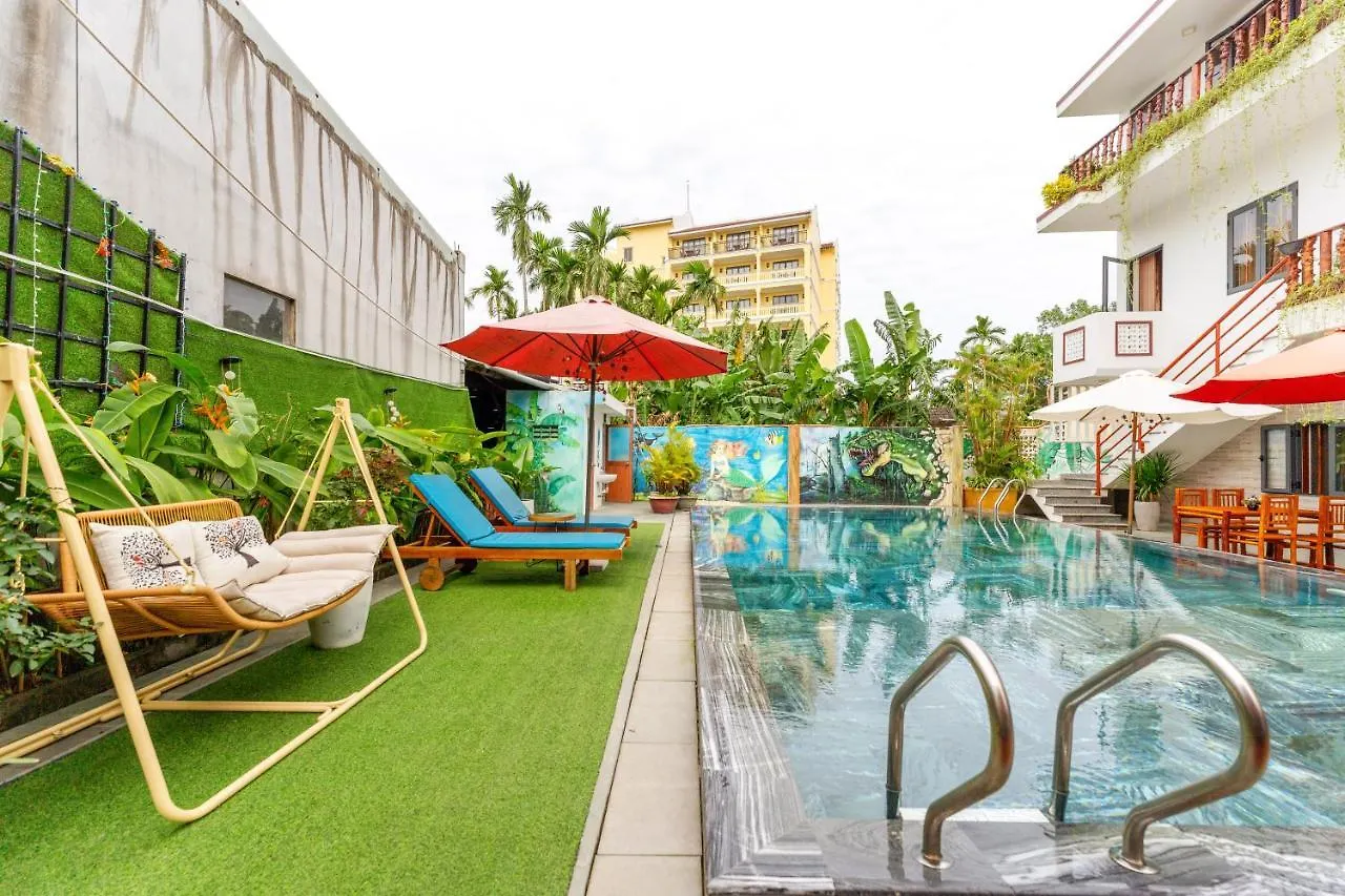 Alley Garden Homestay Hoi An Vietnam